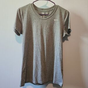 Nike tshirt